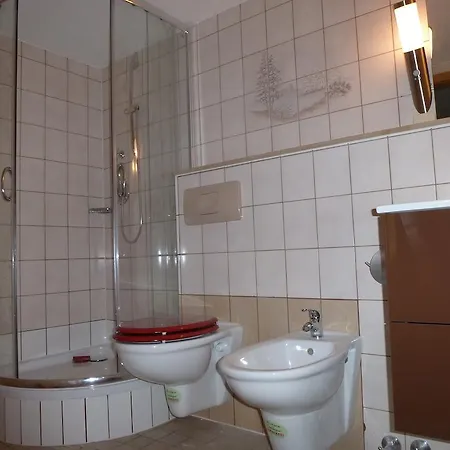 Pfaelzer Heinrich Guest house